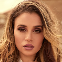 Ahlam Zaimi, actrice et ancienne directrice de ventes — de l’hôtellerie au devant de la scène marocaine
