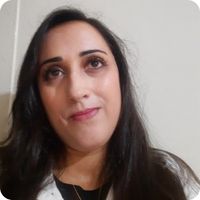 Amina HARBAL, chercheuse en intelligence stratégique : « Osez le défi, osez le courage, ne permettez à personne de vous inculquer »