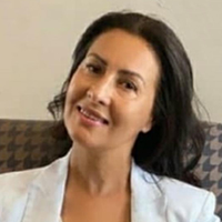Amina Majlal, directrice de production radio à la SNRT : « Je suis moi-même une rêveuse réaliste. J’insiste sur la discipline. »