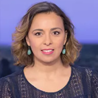 Aziza NAIT SIBAHA, présentatrice et rédactrice en chef à France 24 : « Le diplôme est plus qu’un papier sur le mur ! »
