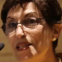 Fadma ABI, chirurgienne et professeure de médecine — première femme marocaine à pratiquer la chirurgie