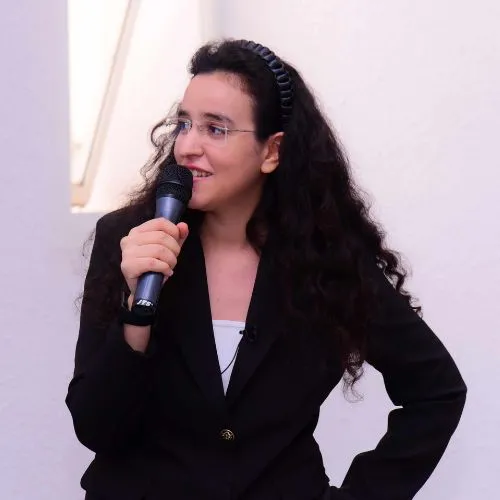 Hanane Yaagoubi, professeure en génie mécanique et experte en impression 3D et fabrication additive.