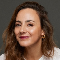 Hind Sebti, directrice de la croissance de Waldencast : « Sebti encourage chacun à rêver grand et à travailler dur pour réaliser ses rêves »