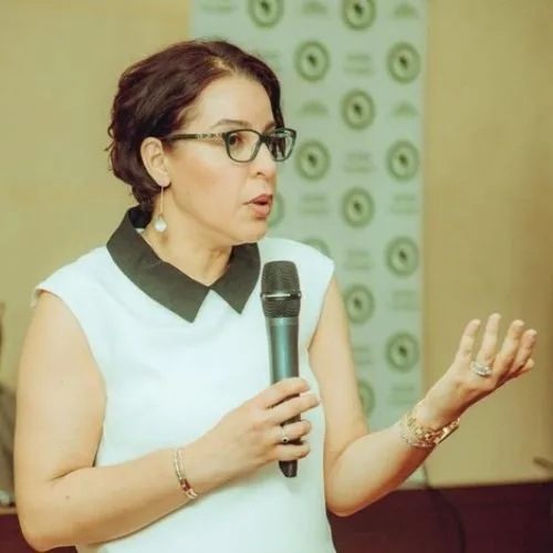 Dr. Houda Jorio : Un Parcours International au Service de l'éducation et du Leadership