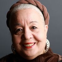 Izza Génini, réalisatrice et productrice de cinéma — documentariste de la musique et de la culture marocaines