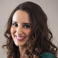 Latifa Chay, consultante et élue municipale — de la mairie de Romans-sur-Isère à une autobiographie sans concession