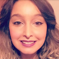 Manar AIT HADDOU, media planner en agence média : « Il faut toujours se battre pour atteindre ses objectifs »