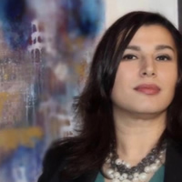 Maria Kermadi el cadi, artiste plasticienne et commissaire d’expositions : « Peindre, c’est enivrant, pour moi c’est vivre tout simplement »