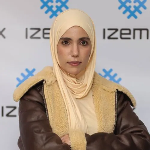 Meryem Qozbour : De développeuse à UX Designer, l'art de conjuguer technique et créativité