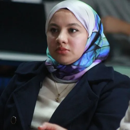 Nisrine Nouj : Une professeure universitaire de chimie qui excelle dans la recherche et inspire les générations futures