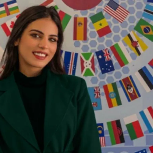 Salma Rjafiallah : Entre justice et dialogue, le parcours d’une femme engagée