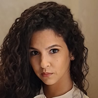Soukaina BOUZIANE, ophtalmologue et chirurgienne oculaire : « Je pense que je ne suis réellement devenue féministe que suite à ces quelques mois cauchemardesques. »